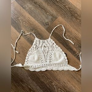 FOREVER 21 WHITE CROCHET TOP